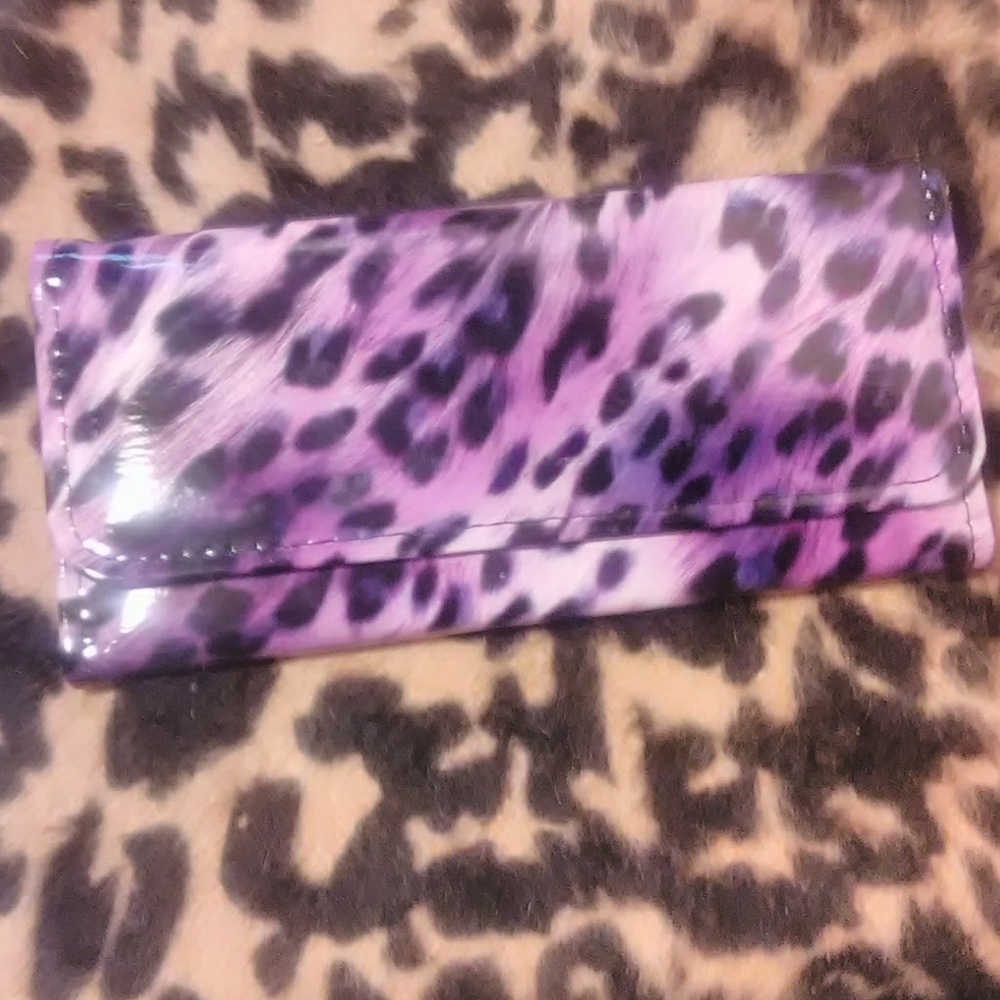 Clutches, wallets - Picture 4 of 5